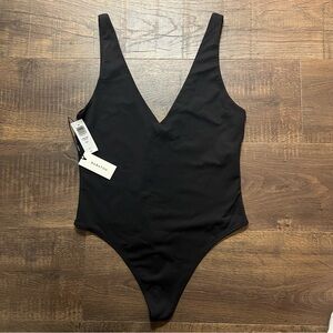 NWT Babaton Aritzia Black Bodysuit Size L